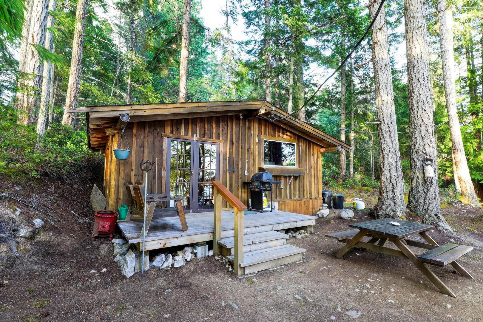 Tan Island – Private island in British Columbia, Canada