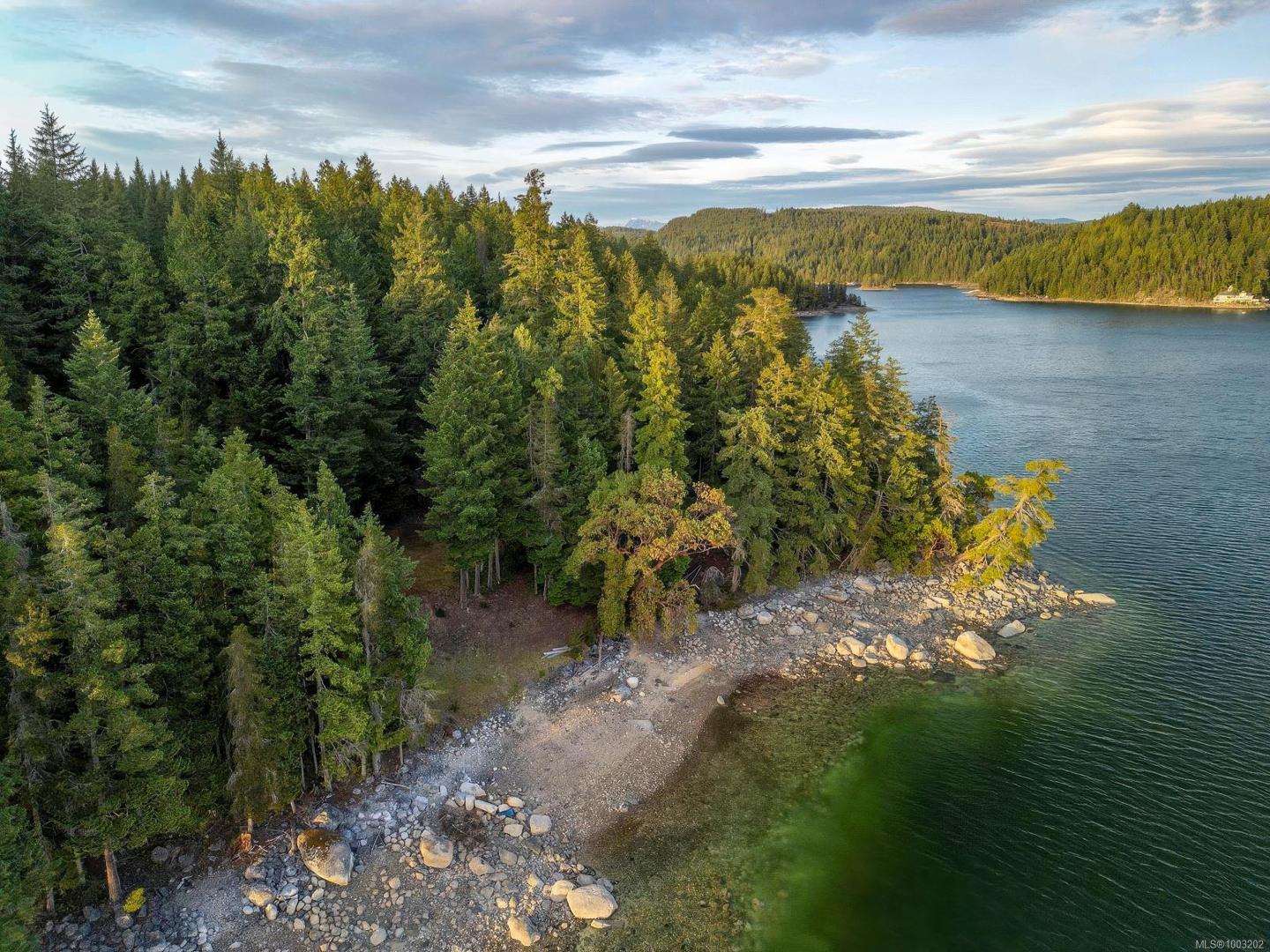 Tan Island – Private island in British Columbia, Canada