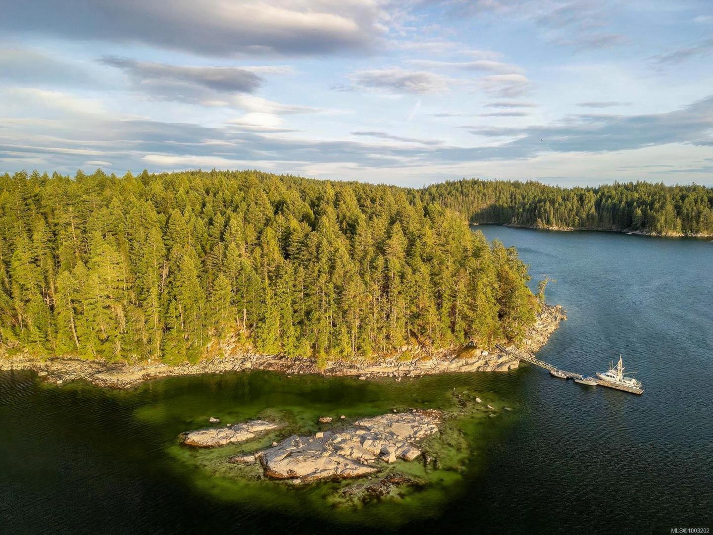Tan Island – Private island in British Columbia, Canada
