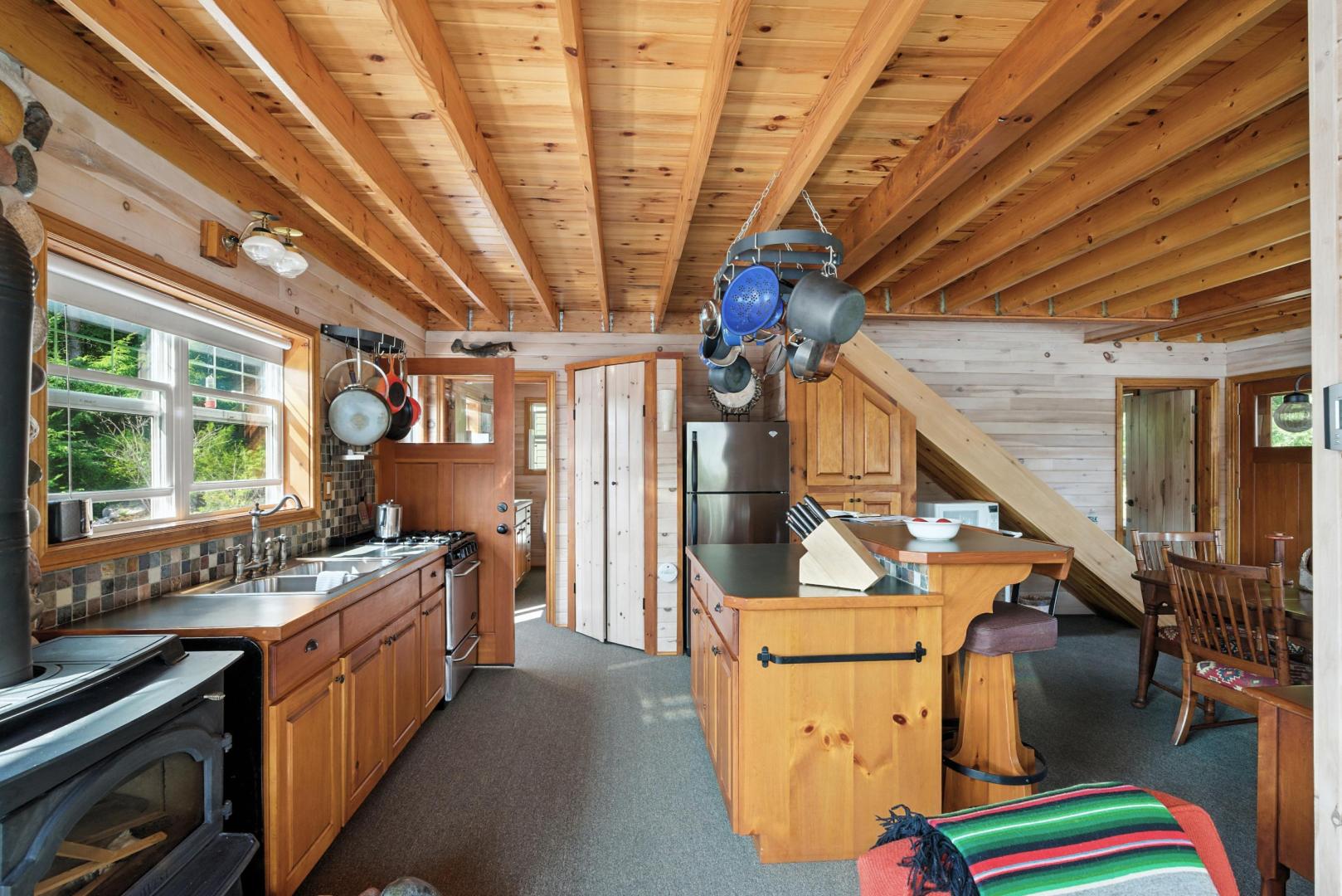 Chiblow Lake Island – Private island in Northern Ontario, Ontario, Canada