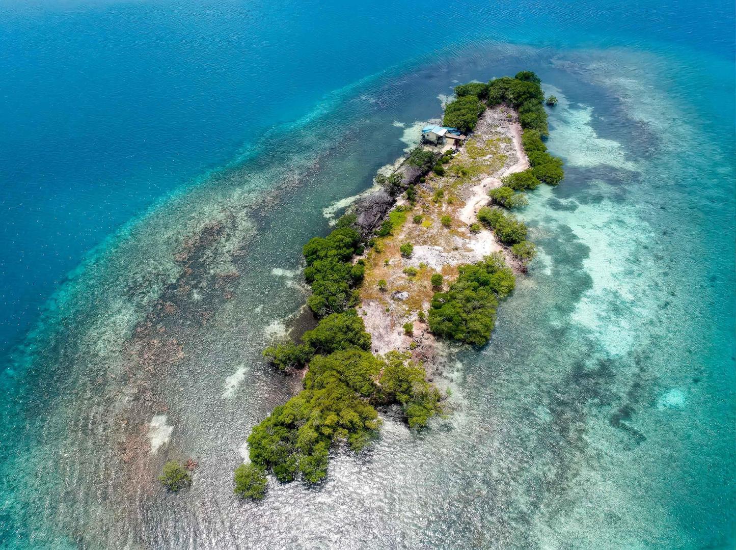 Bodden Caye – Private island in Belize, Central America