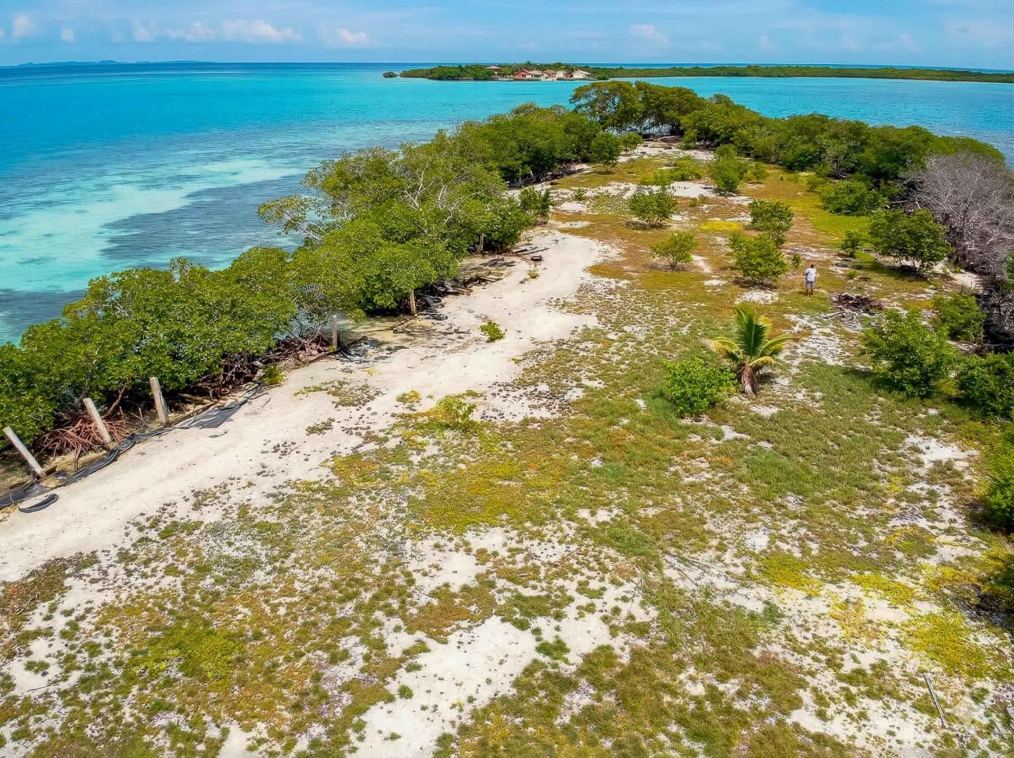 Bodden Caye – Private island in Belize, Central America