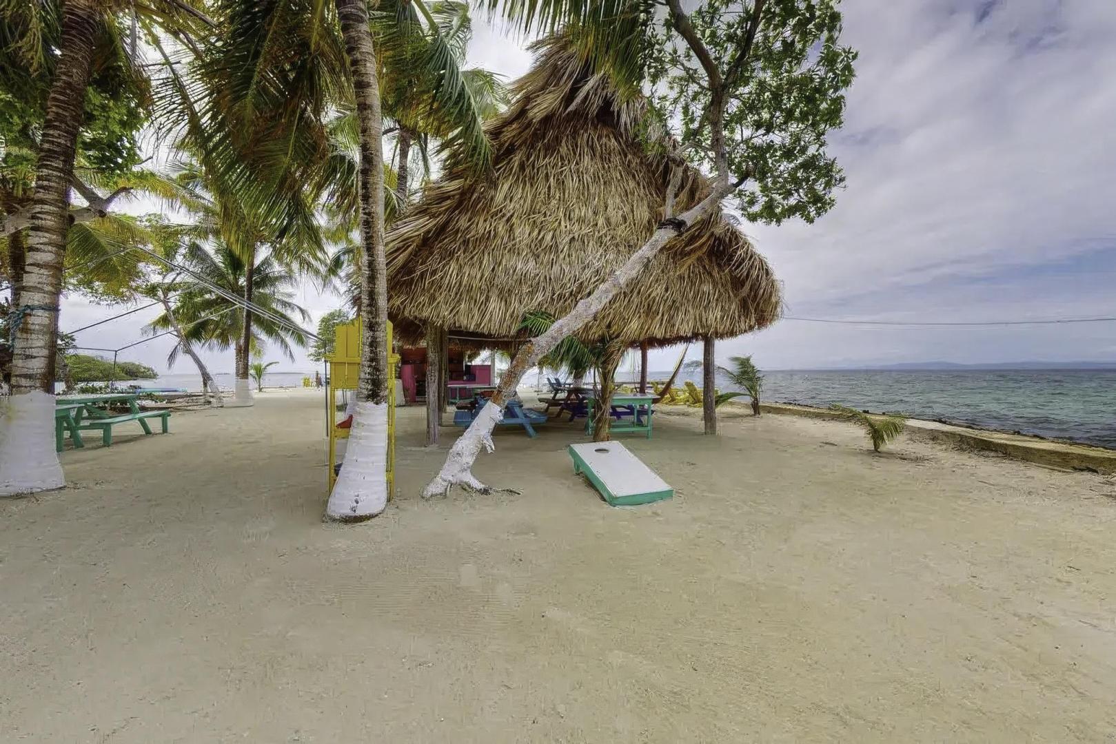 Bread and Butter Cayes – Private island in Belize, Central America
