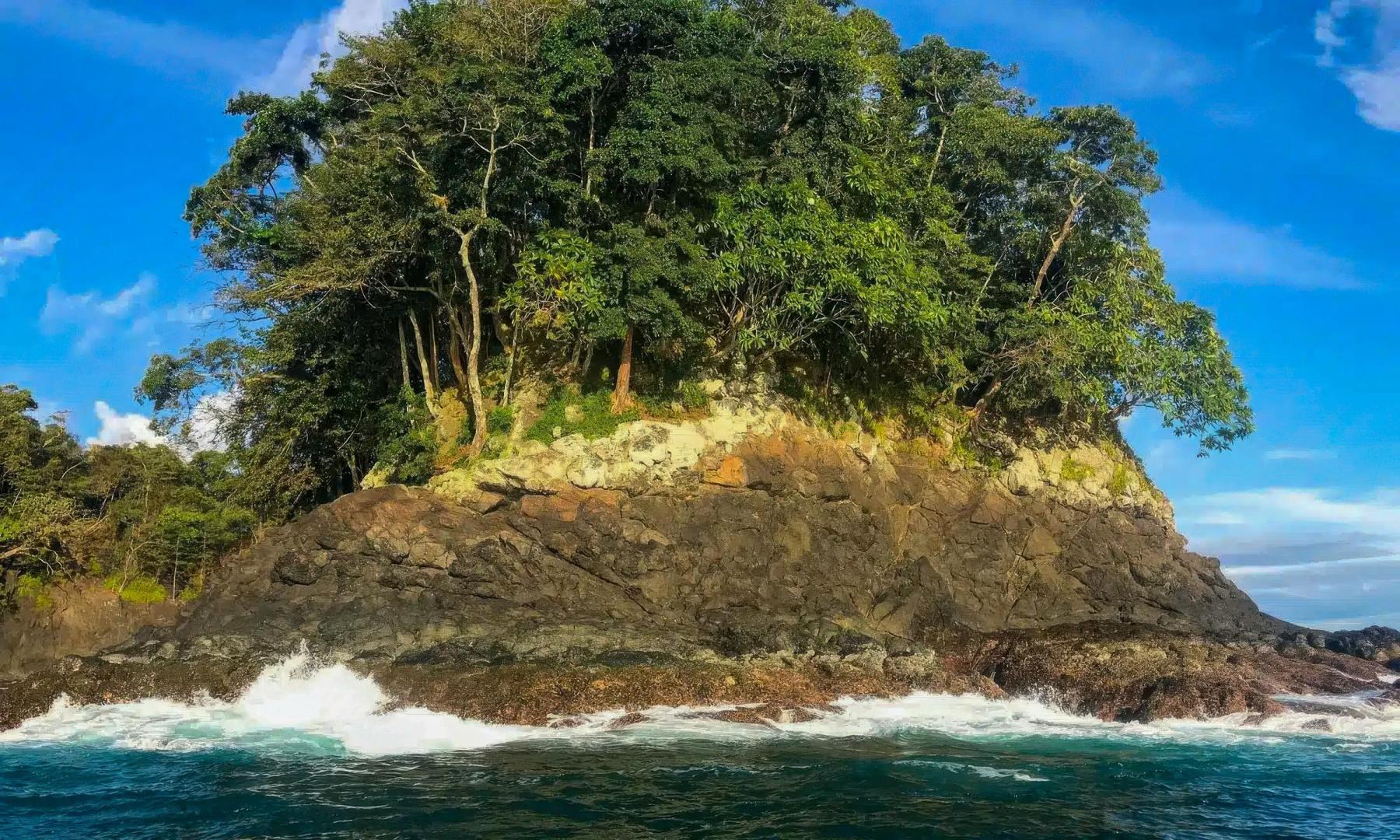 Cativo Islands – Private island in Panama, Central America