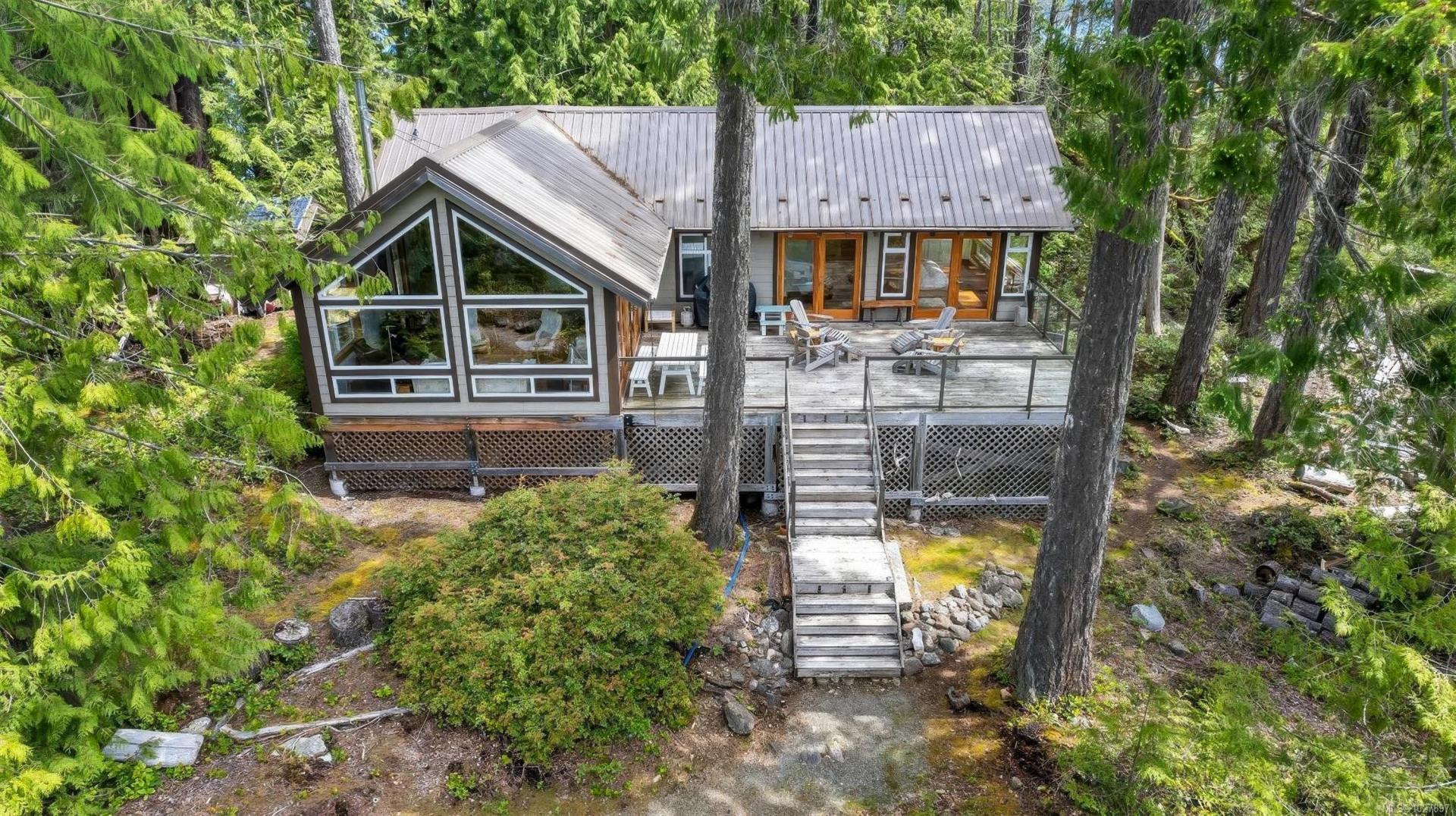 Cedarwood Island – Private island in British Columbia, Canada