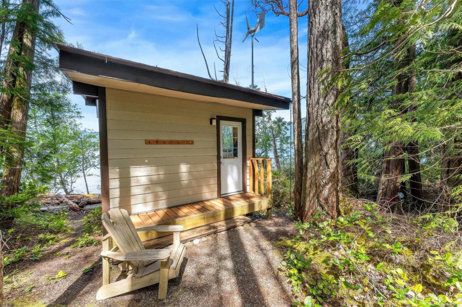 Cedarwood Island – Private island in British Columbia, Canada