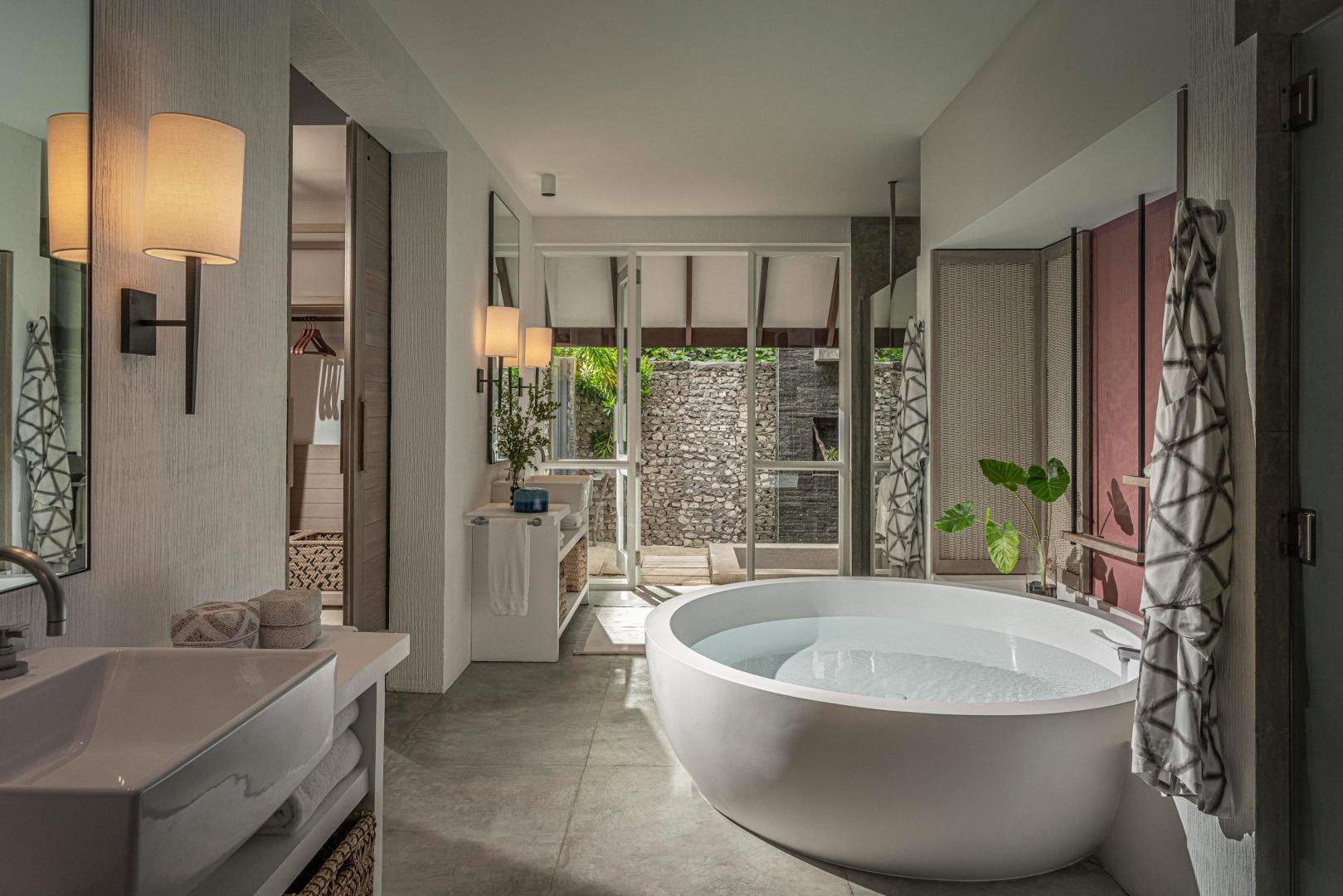 Four Seasons Landaa Giraavaru – Private island in Maldives, Asia & Middle East