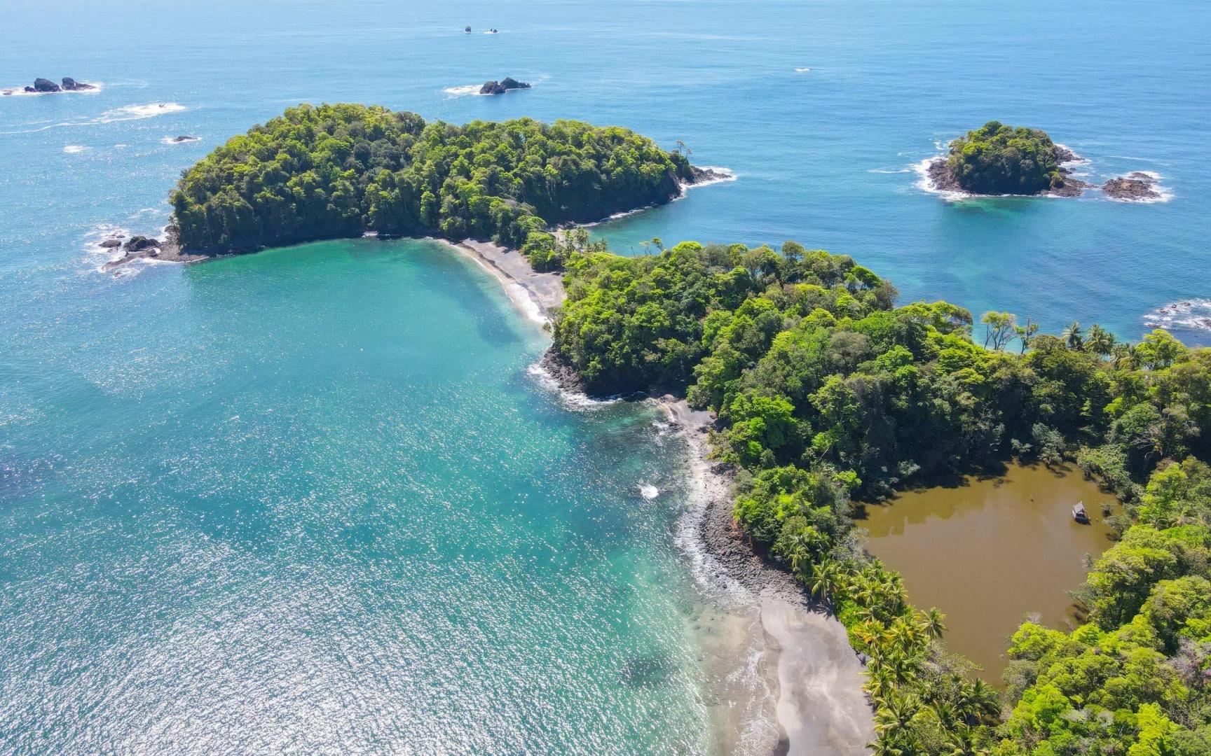 Gulf of Chiriquí Private Island Package – Private island in Panama, Central America