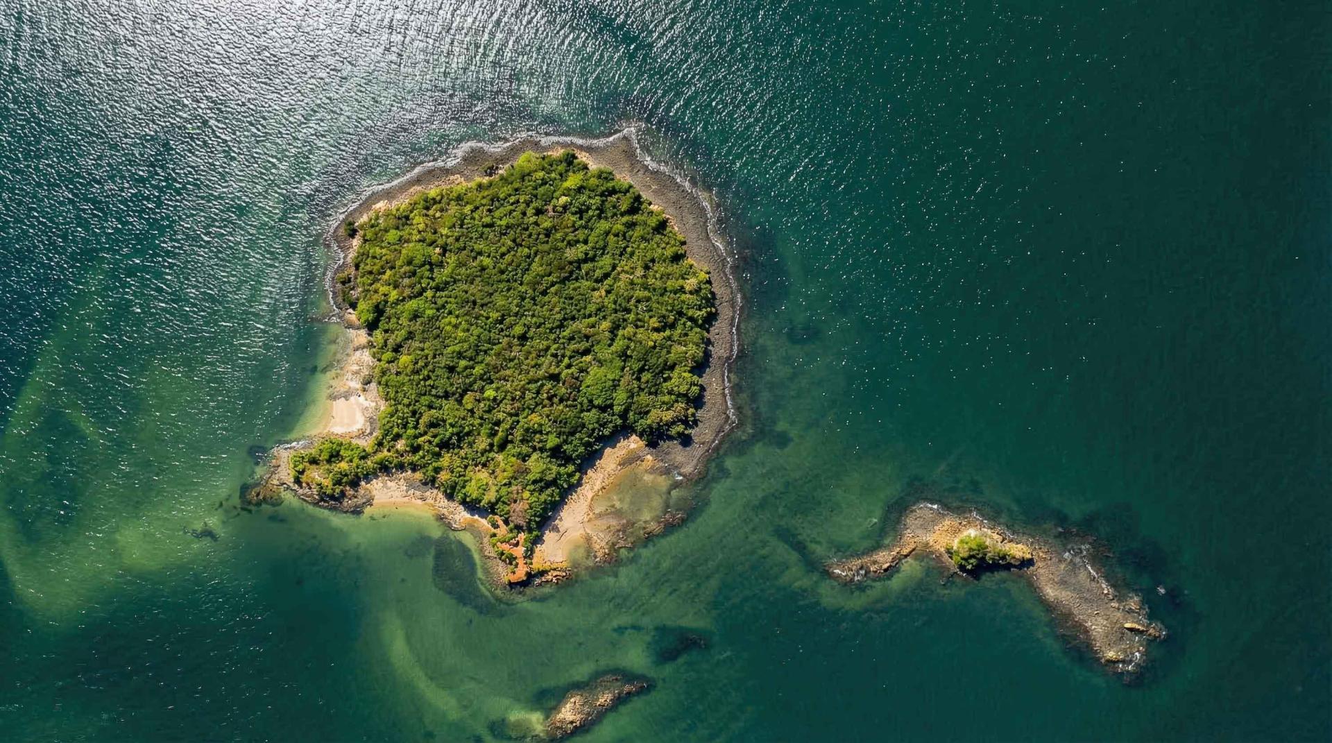 Isla Gallina – Private island in Panama, Central America
