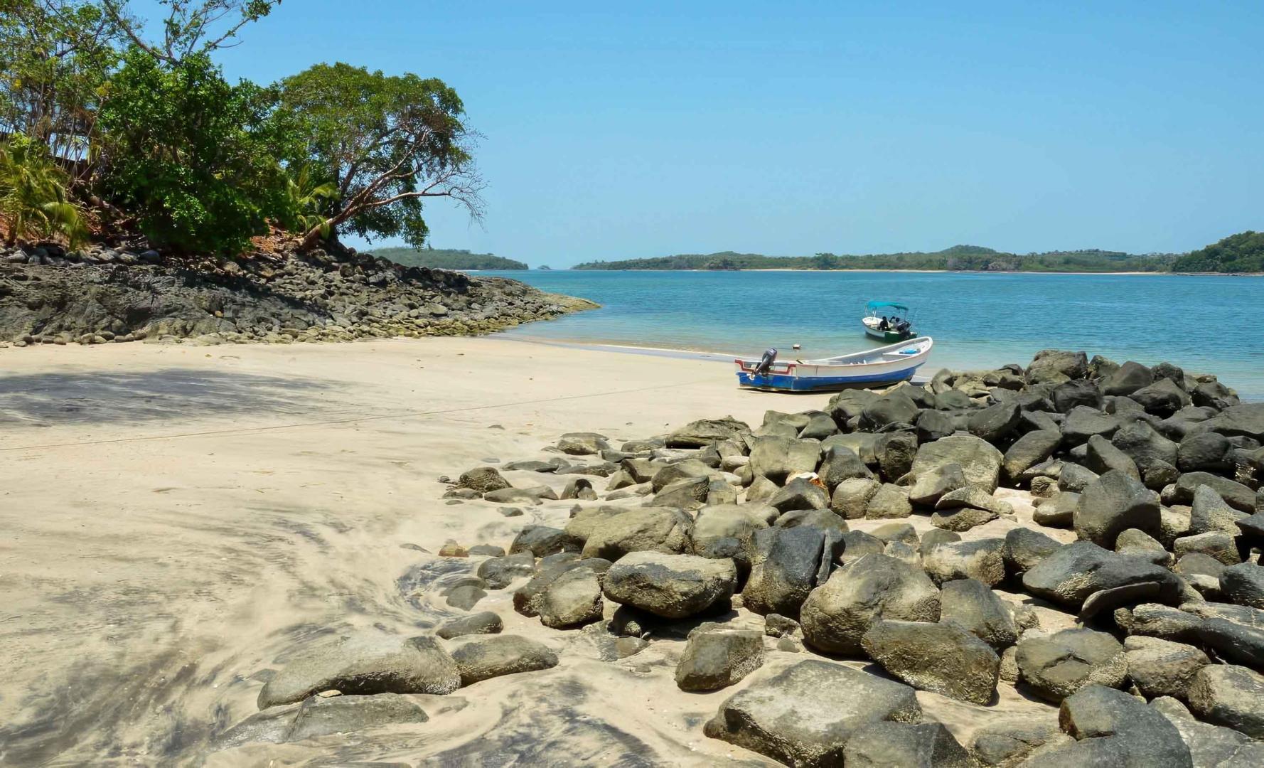 Isla Gallina – Private island in Panama, Central America