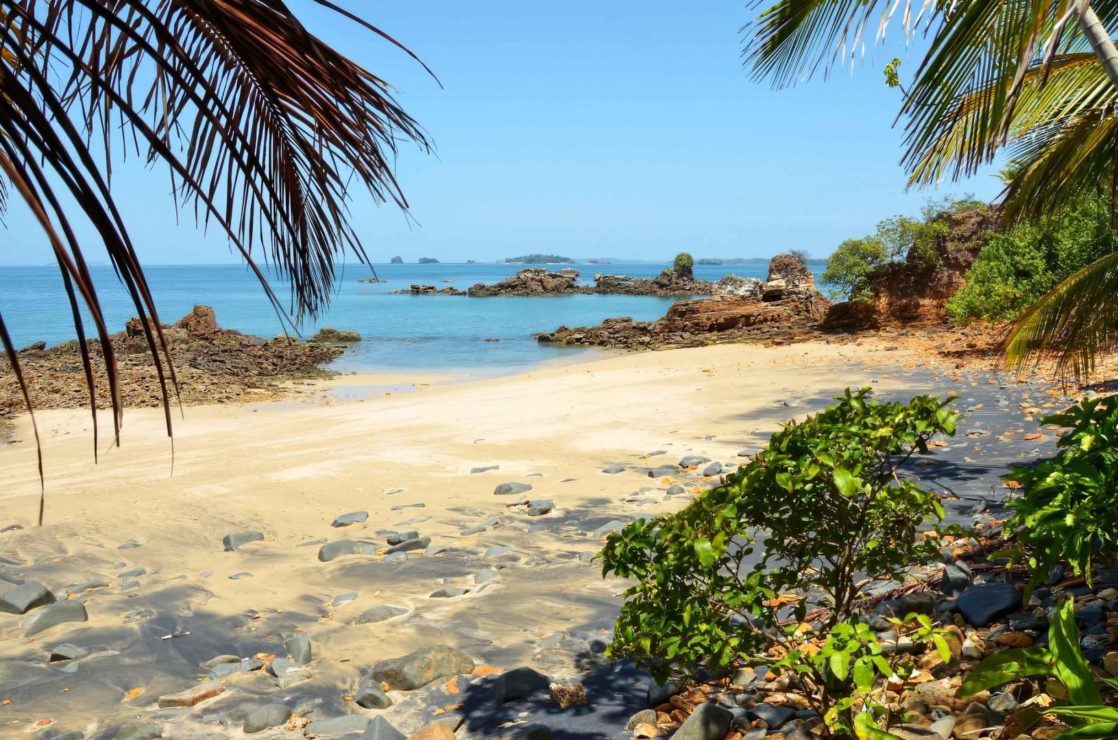 Isla Gallina – Private island in Panama, Central America