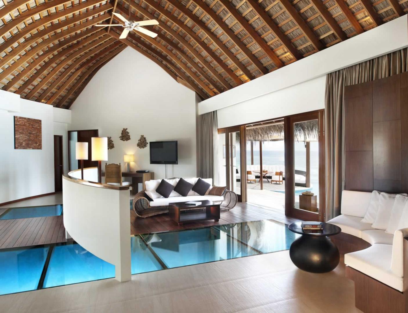 W Maldives image