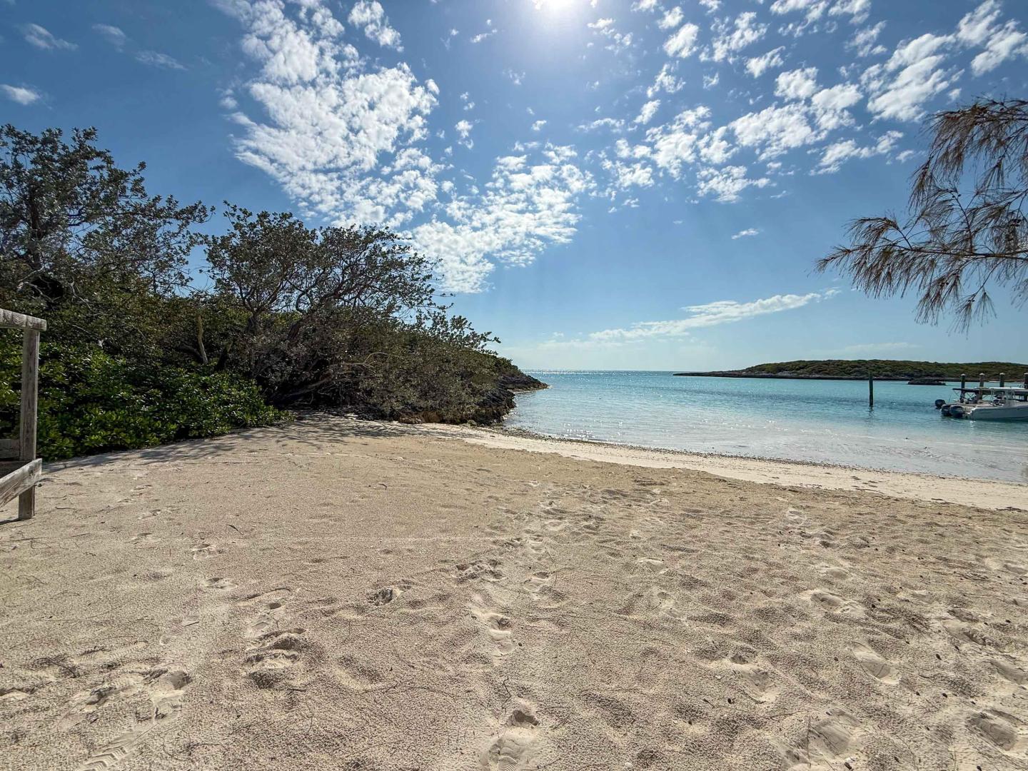 Leaf Cay – Private island in The Exumas, Bahamas, Caribbean