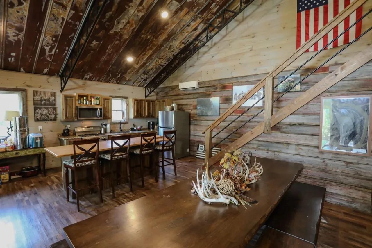 Lost Brake – Private island in Missouri, United States