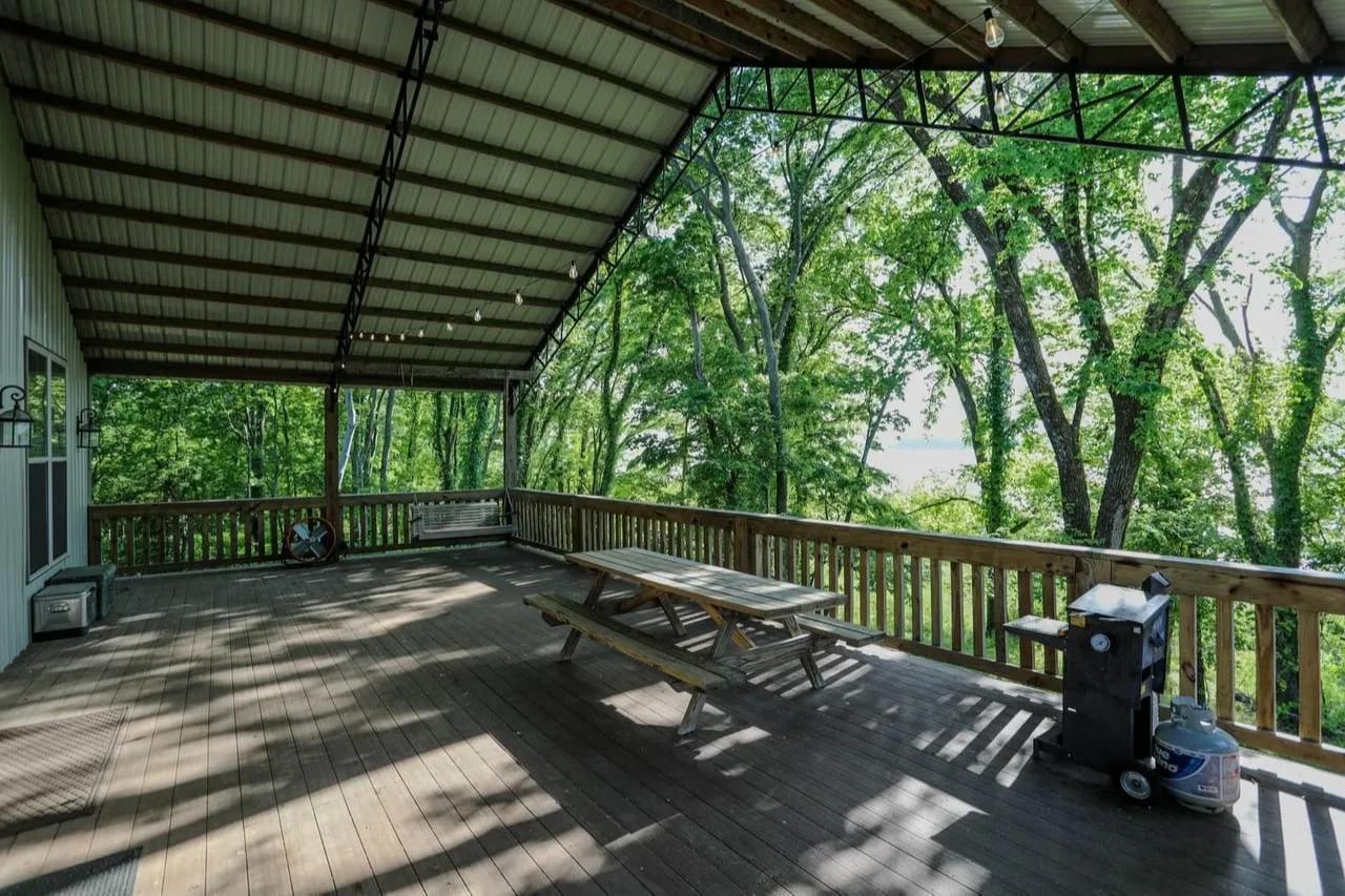 Lost Brake – Private island in Missouri, United States