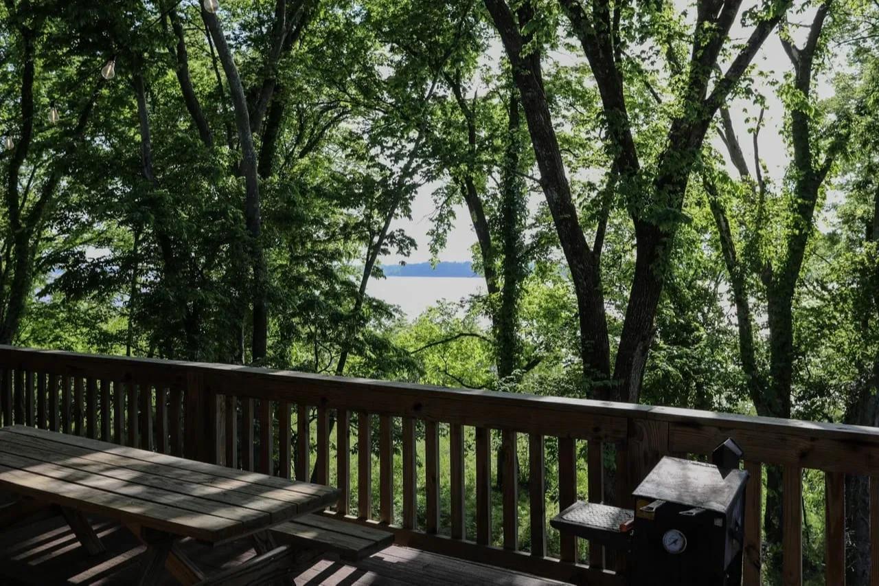 Lost Brake – Private island in Missouri, United States