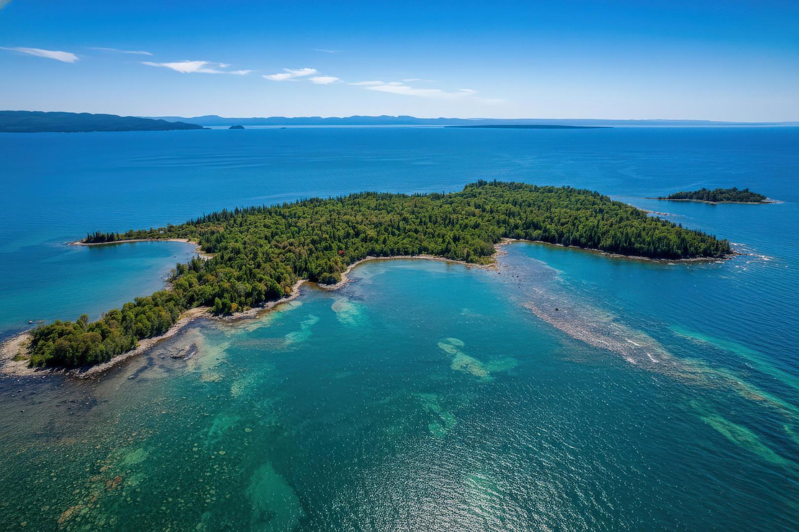 Lizard Island – Private island in Northern Ontario, Ontario, Canada