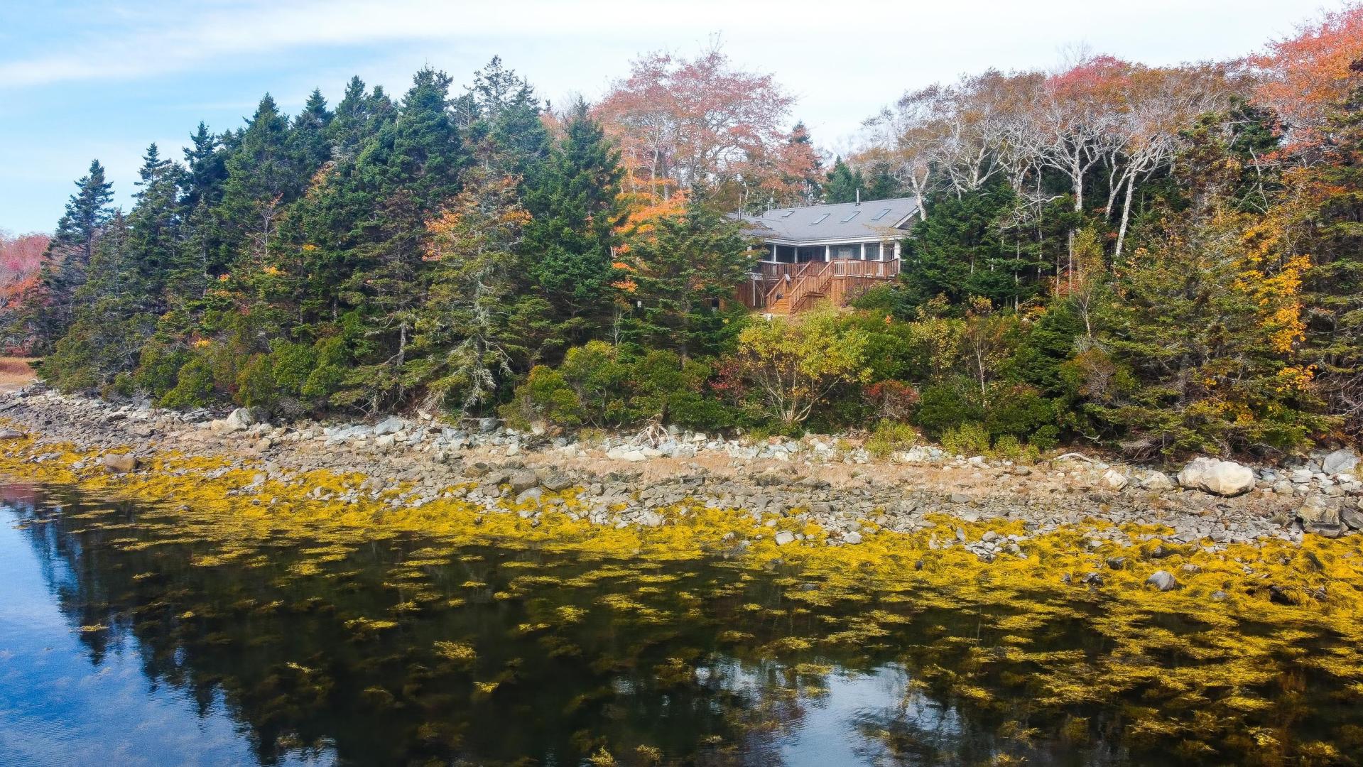 Maple Island – Private island in Nova Scotia, Canada