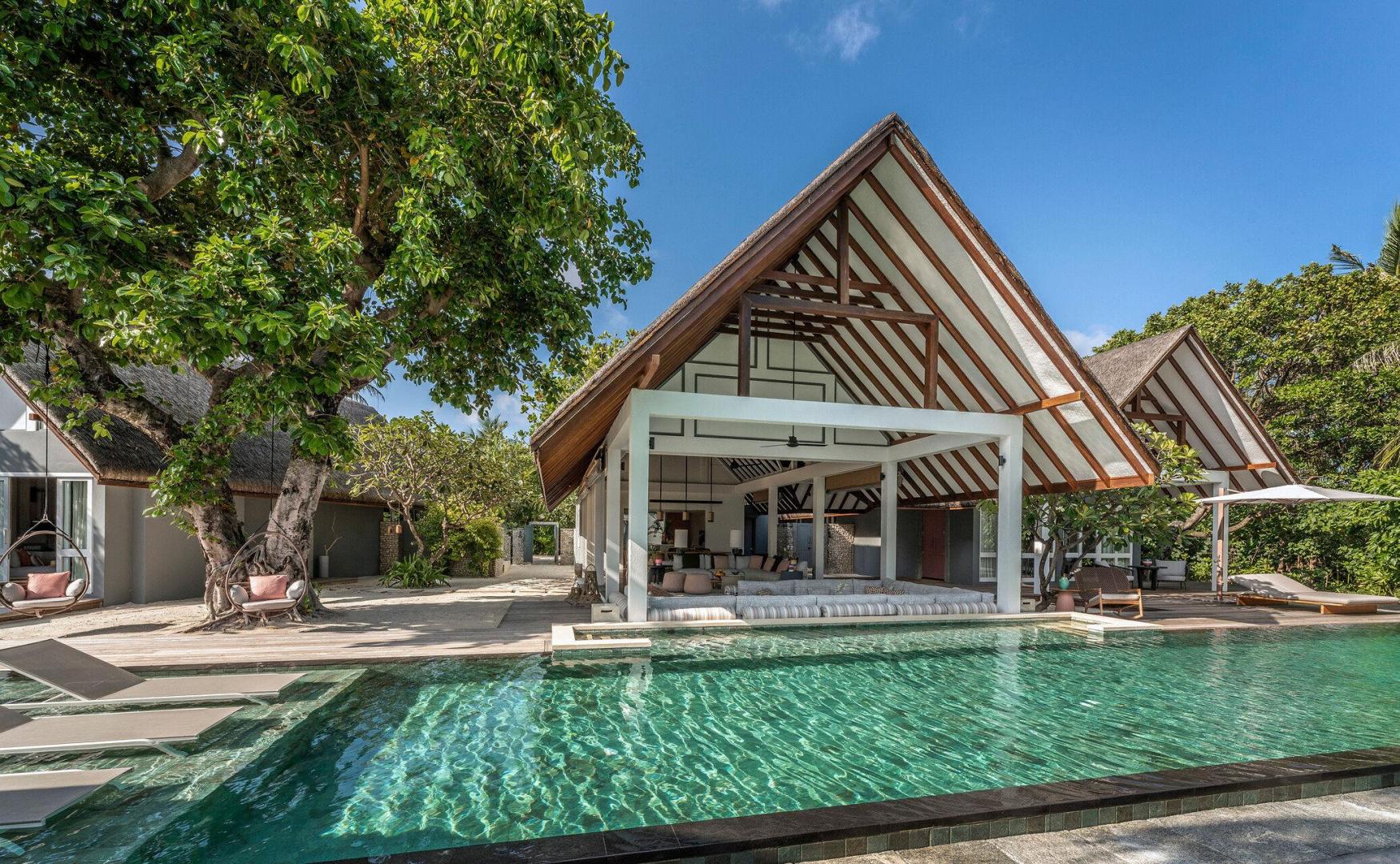 Four Seasons Landaa Giraavaru – Private island in Maldives, Asia & Middle East
