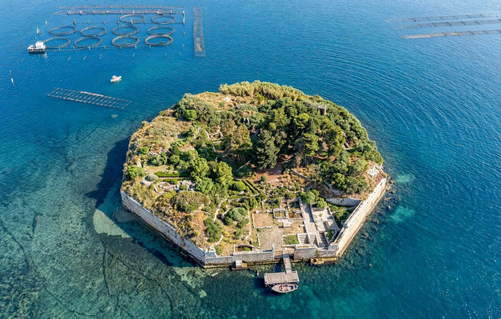 Island of Ottagono San Pietro – Private island in Italy, Europe