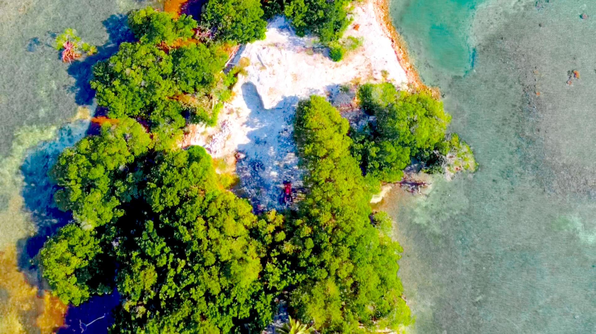 Pelican Caye – Private island in Belize, Central America