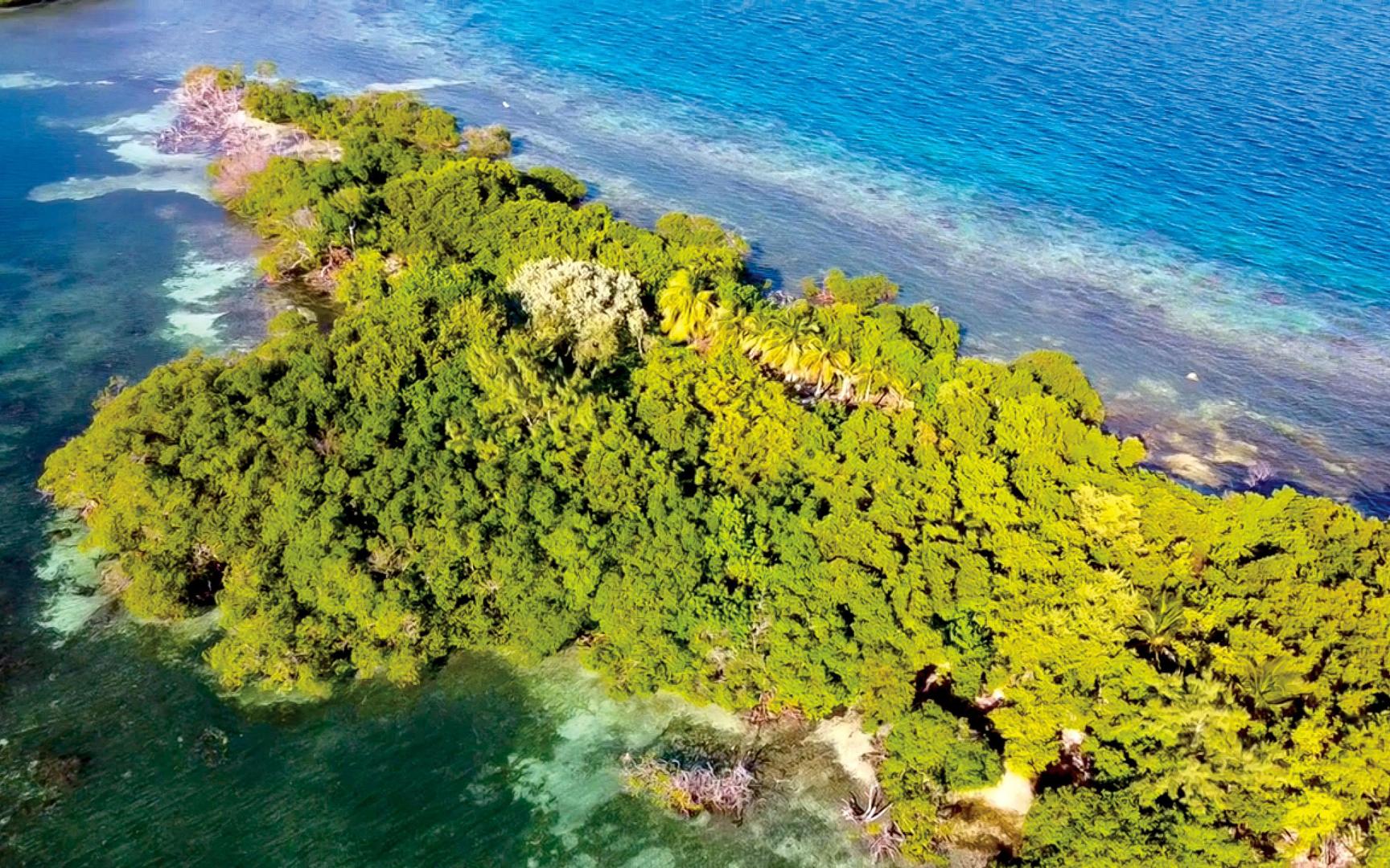 Pelican Caye – Private island in Belize, Central America