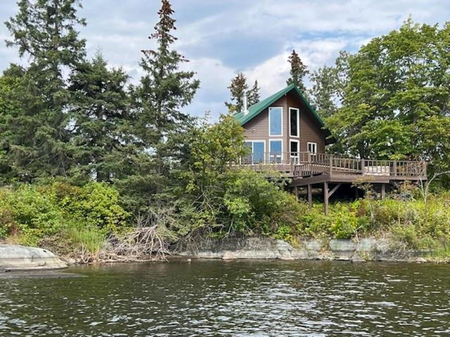 Private Island Lake of the Woods – Private island in Northern Ontario, Ontario, Canada