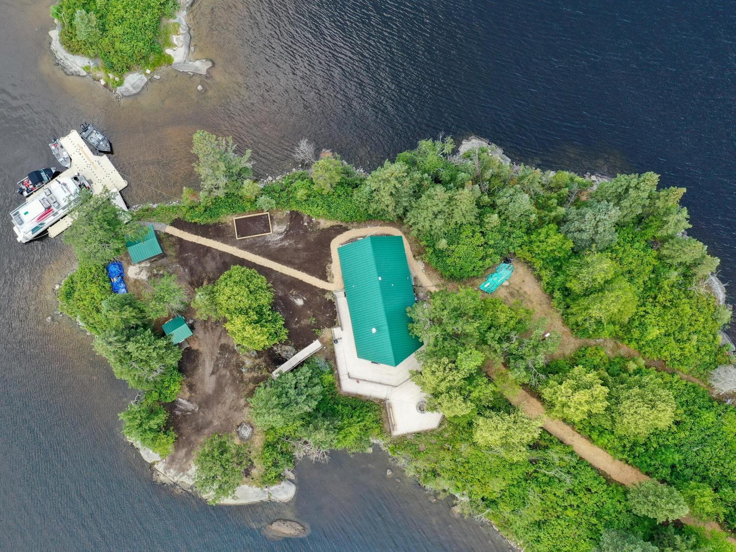 Private Island Lake of the Woods – Private island in Northern Ontario, Ontario, Canada