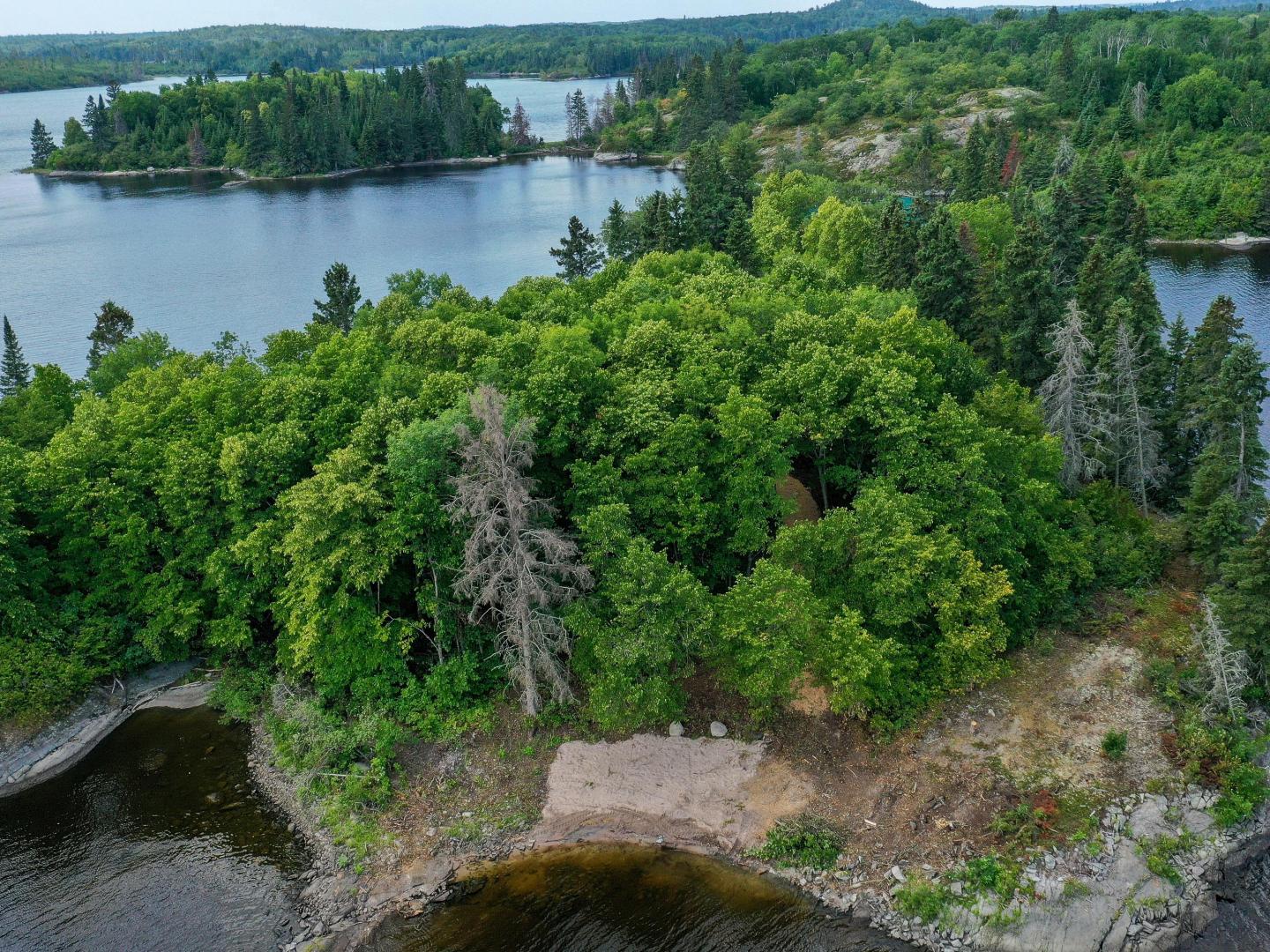 Private Island Lake of the Woods – Private island in Northern Ontario, Ontario, Canada