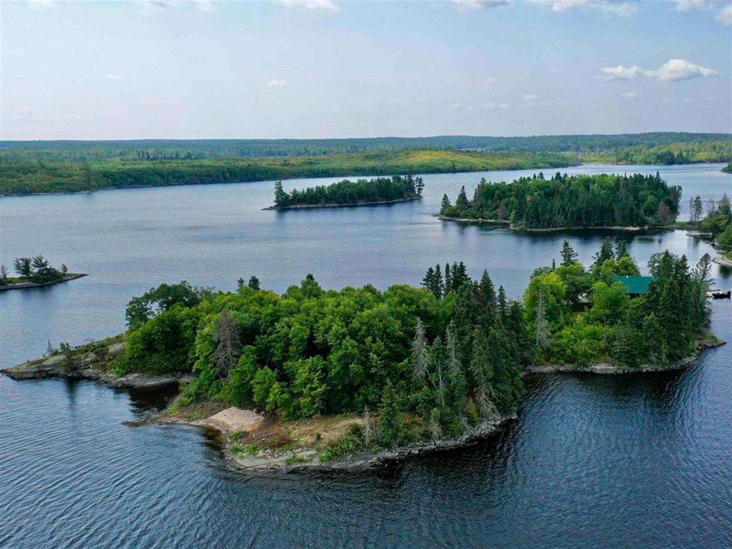Private Island Lake of the Woods – Private island in Northern Ontario, Ontario, Canada