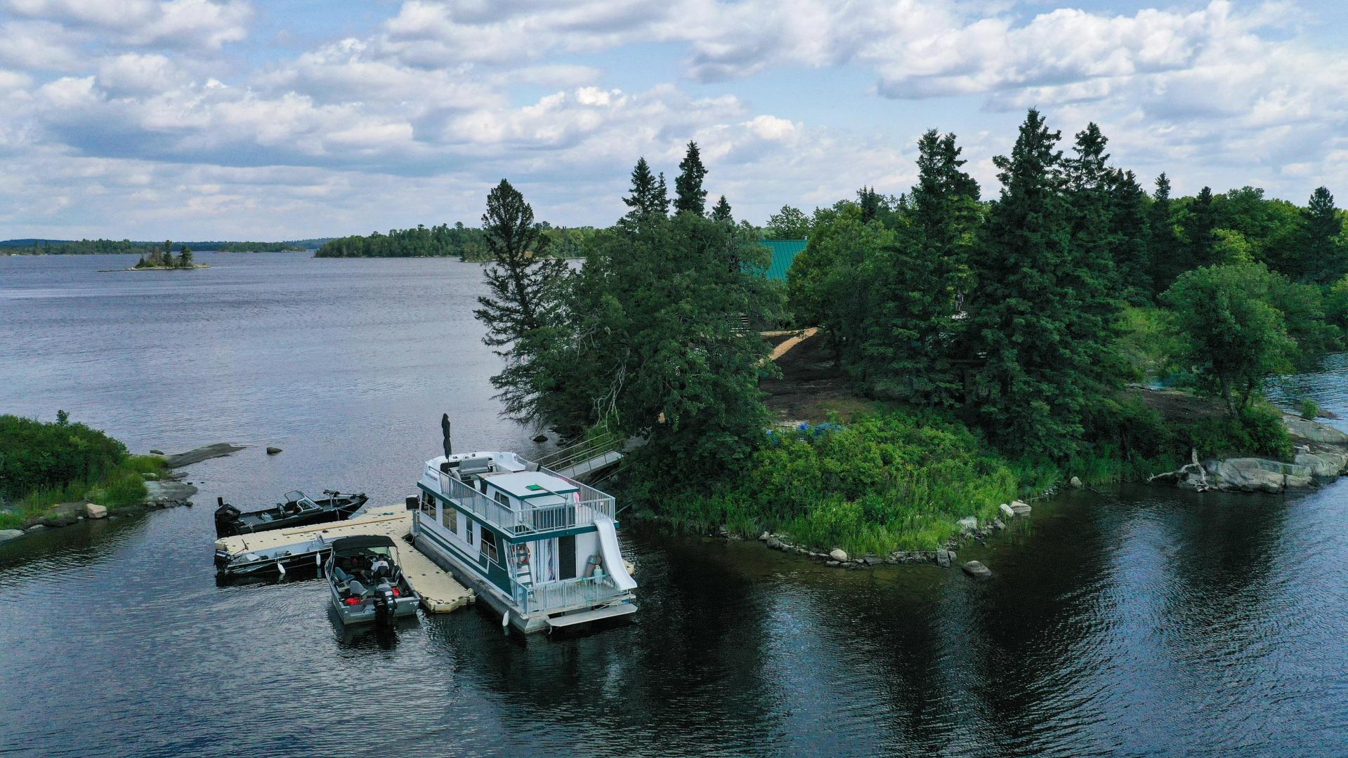 Private Island Lake of the Woods – Private island in Northern Ontario, Ontario, Canada