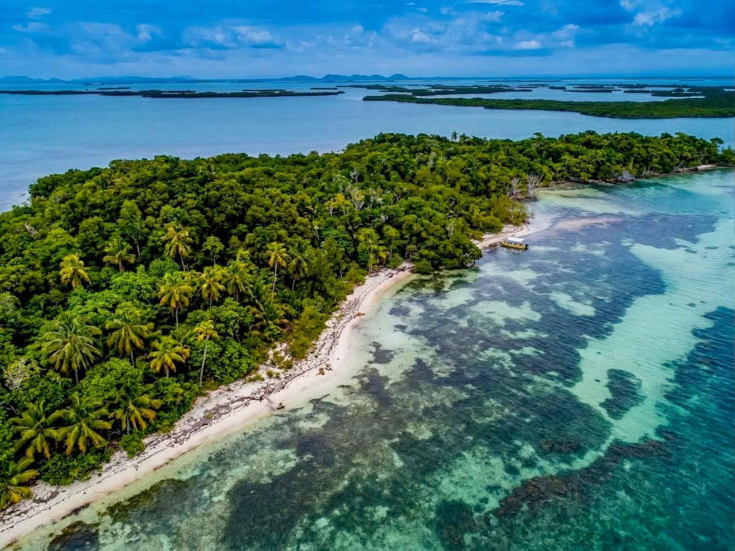 Rainforest Caye – Private island in Belize, Central America