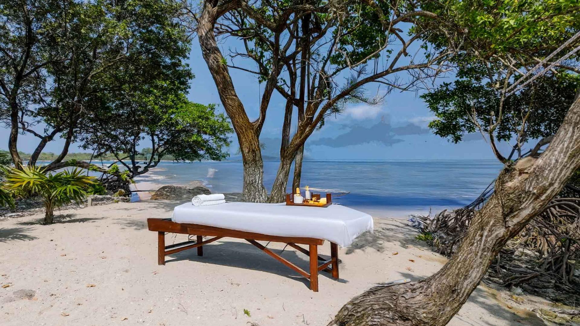 Sapodilla Private Island – Private island in Belize, Central America