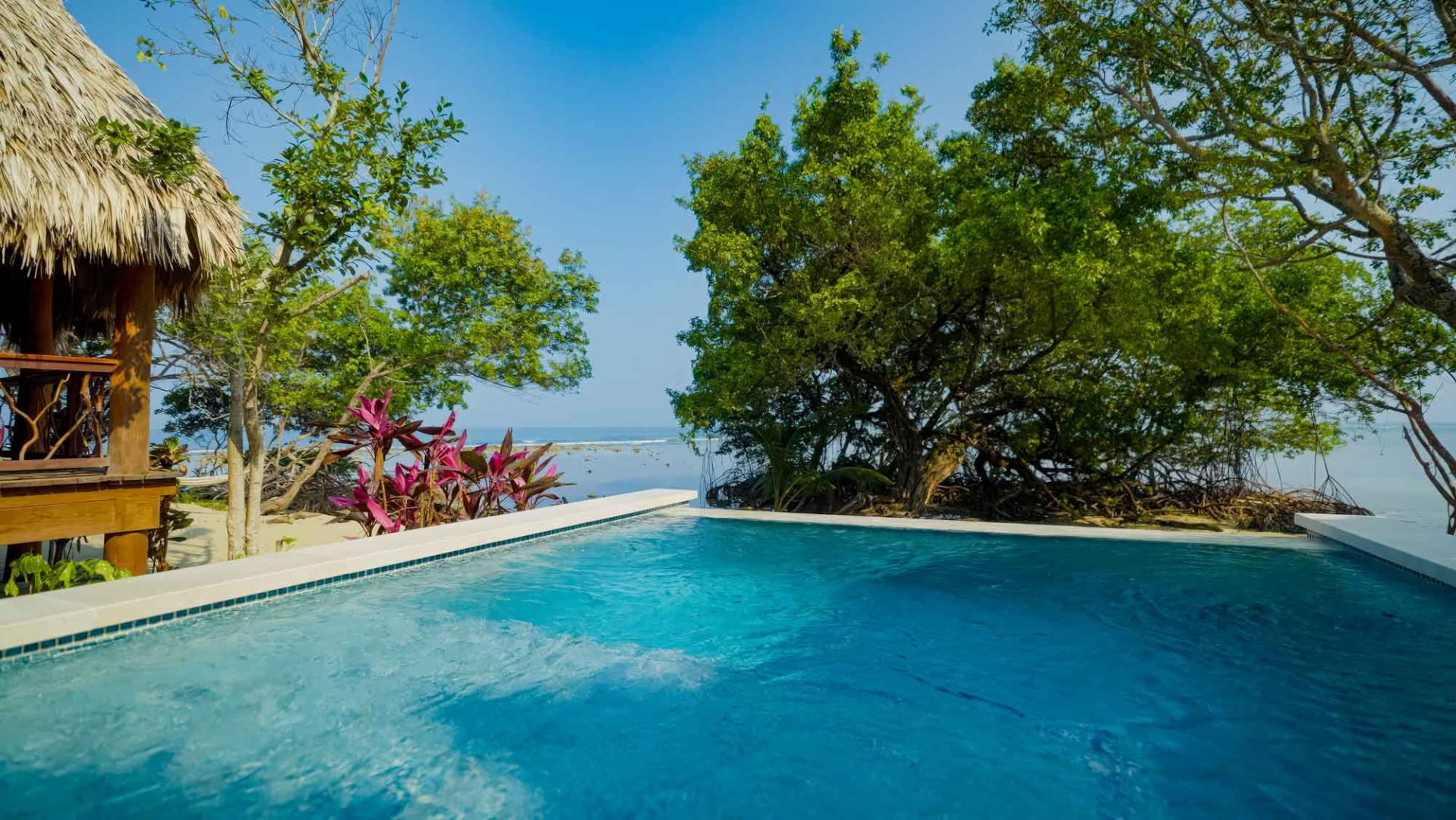 Sapodilla Private Island – Private island in Belize, Central America