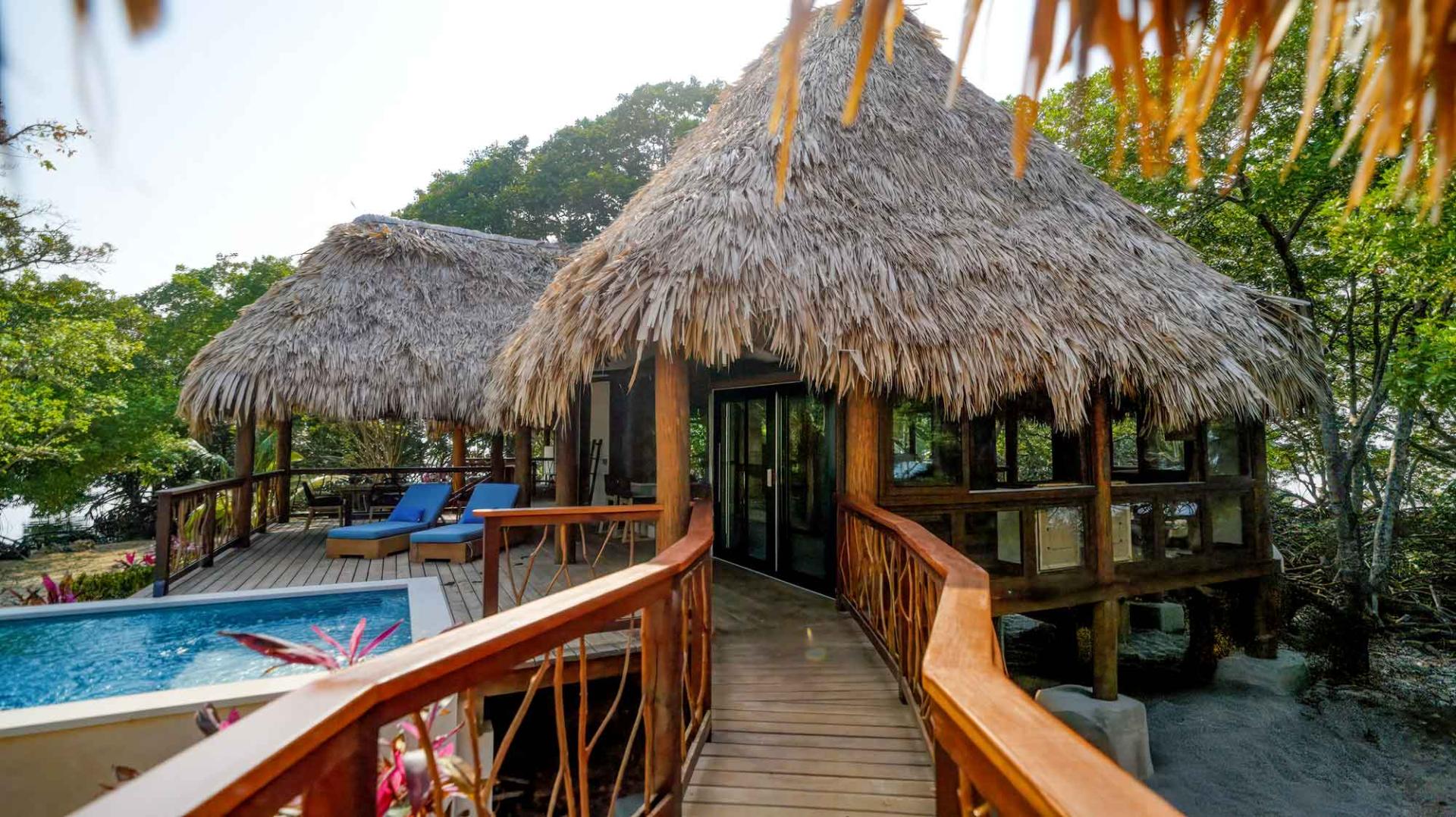 Sapodilla Private Island – Private island in Belize, Central America