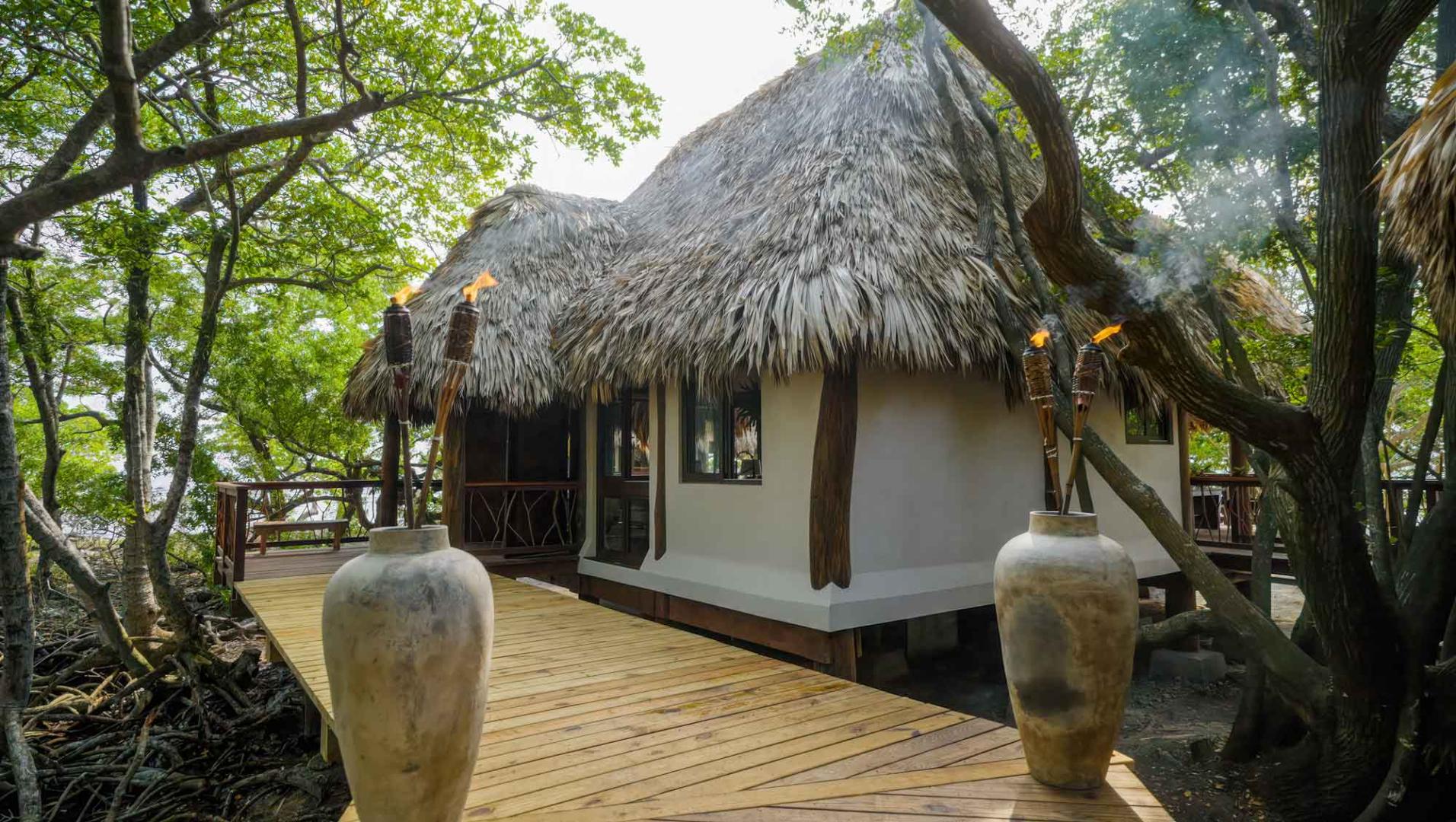 Sapodilla Private Island – Private island in Belize, Central America