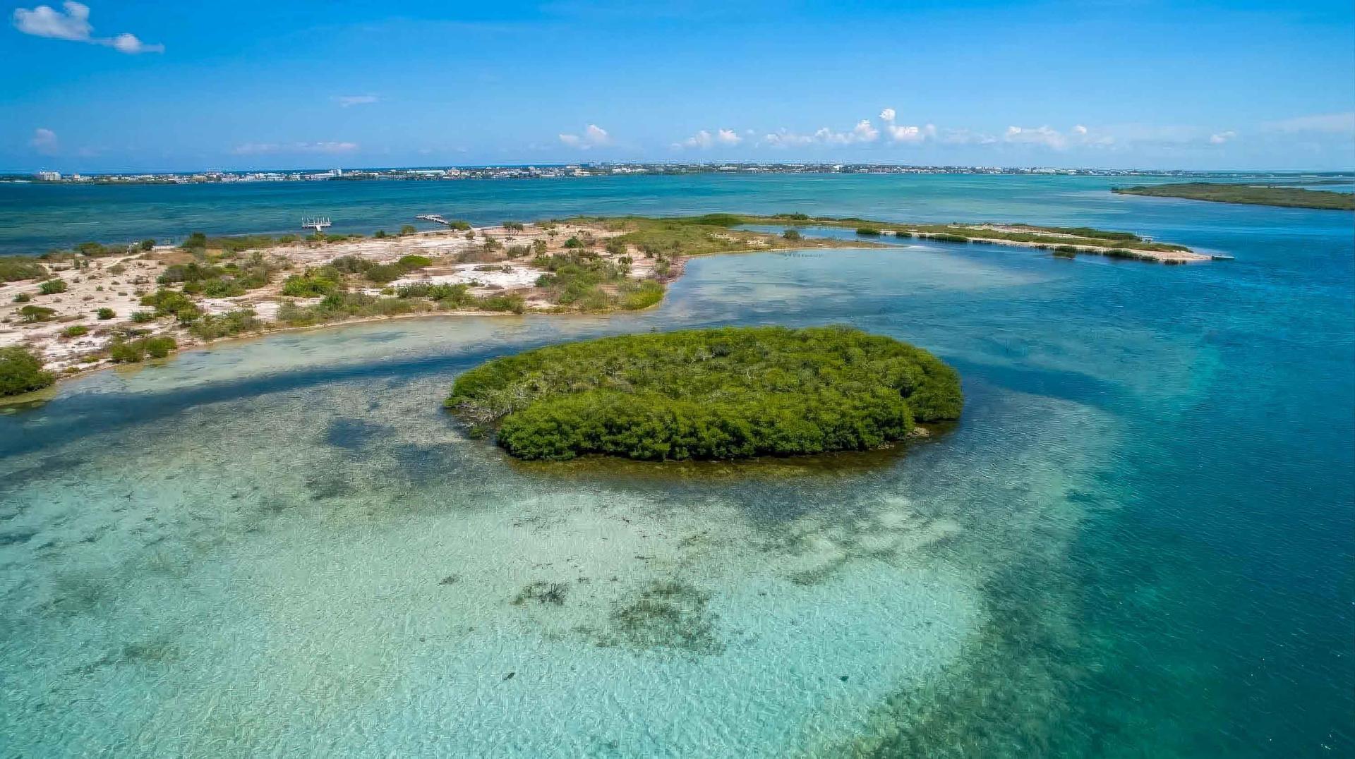 Sunset Island – Private island in Belize, Central America