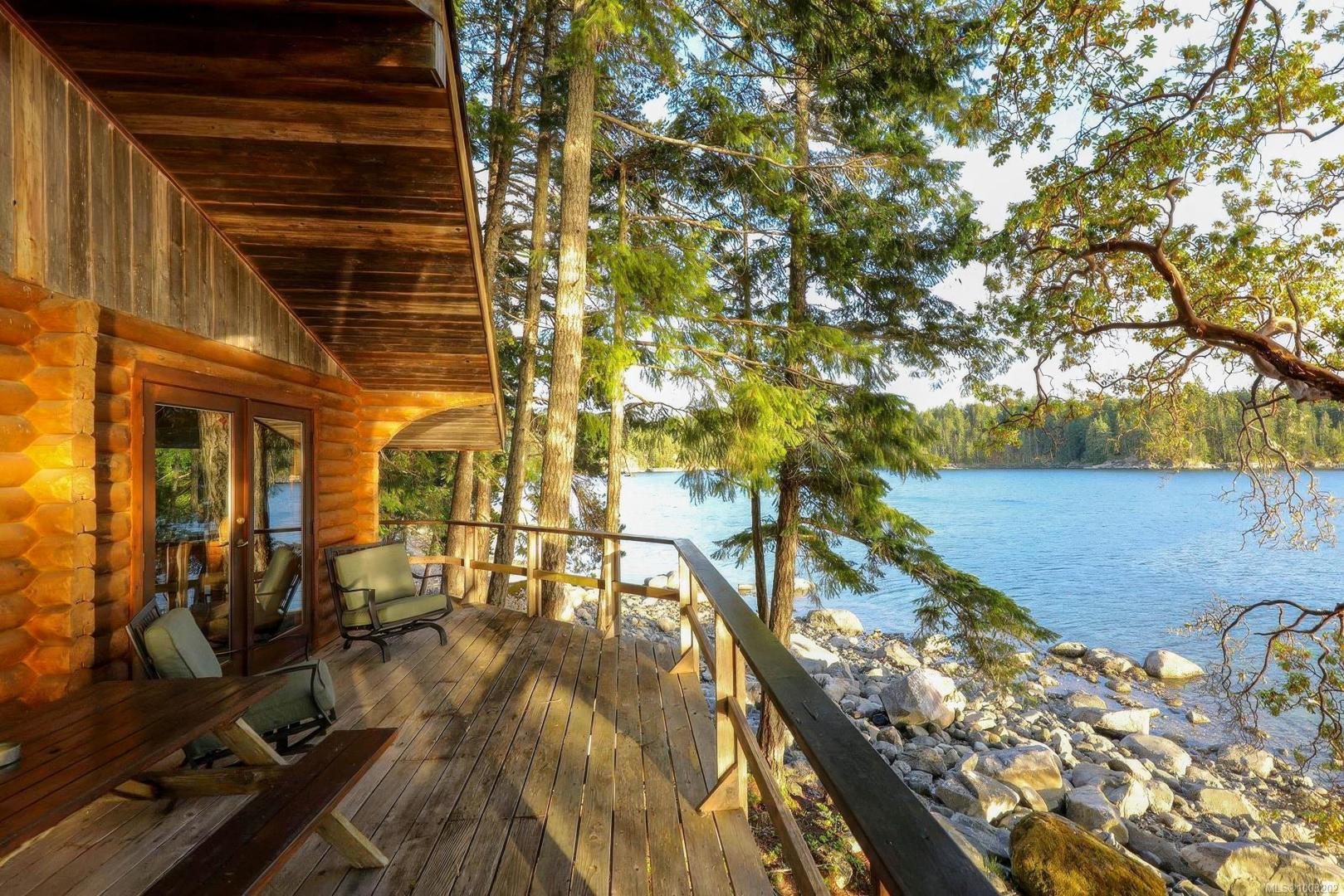 Tan Island – Private island in British Columbia, Canada