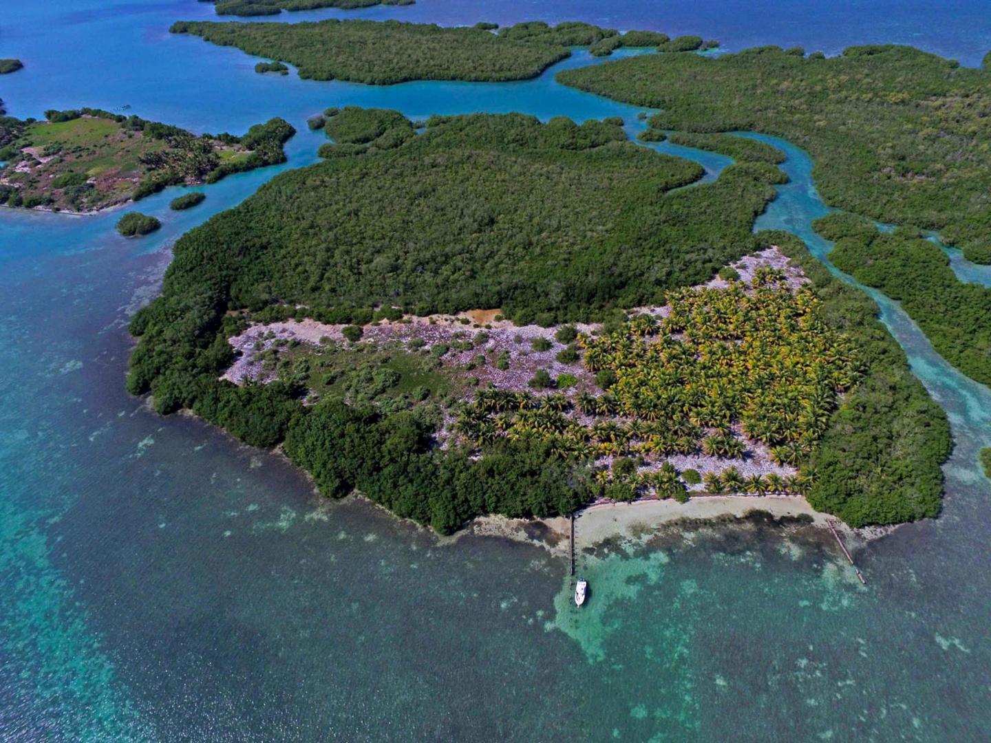 Turtle Caye – Private island in Belize, Central America