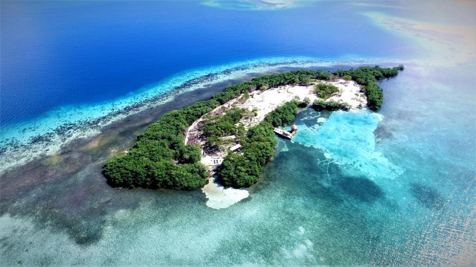 Funk Caye image