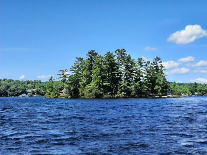 Luella Island image