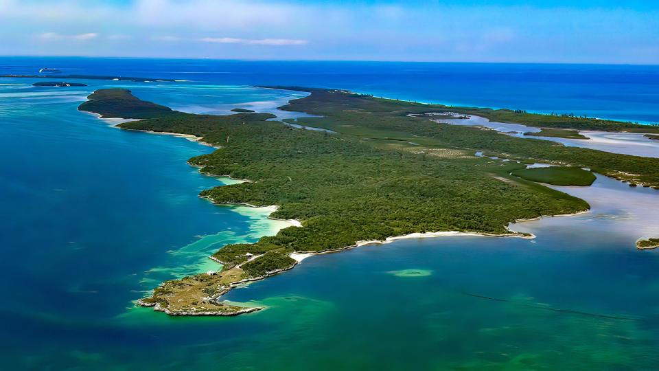 Cistern Cay – Private island in The Berry Islands, Bahamas, Caribbean
