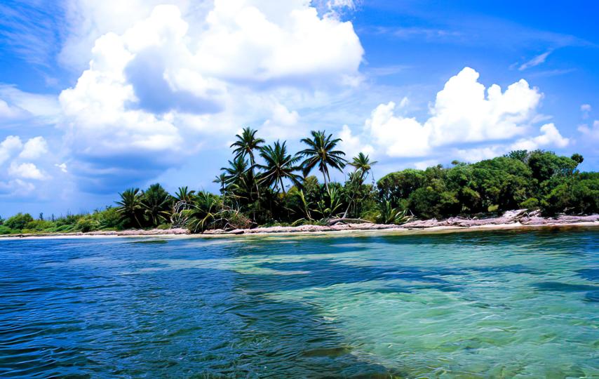 Cockroach Bay – Private island in Belize, Central America