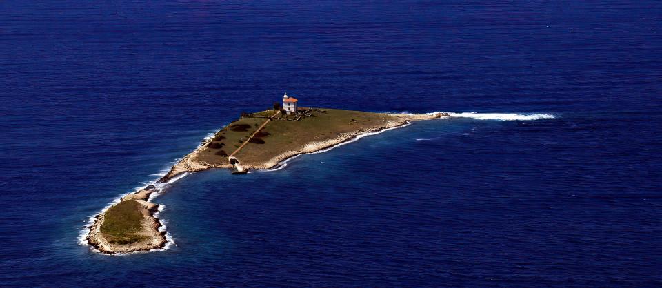 PLOČICA – Private island in Croatia, Europe
