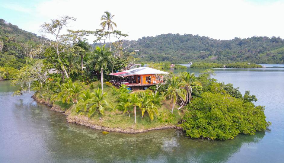 Private Island Gem – Private island in Panama, Central America