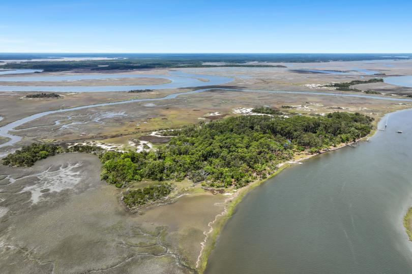 Pine Island – Private island in South Carolina, United States