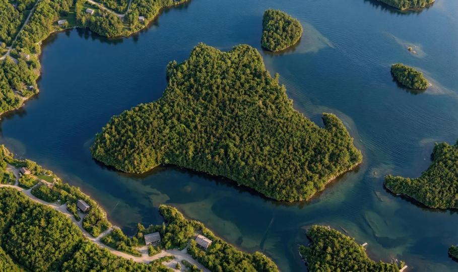 Great Bay Island – Private island in Quebec, Canada