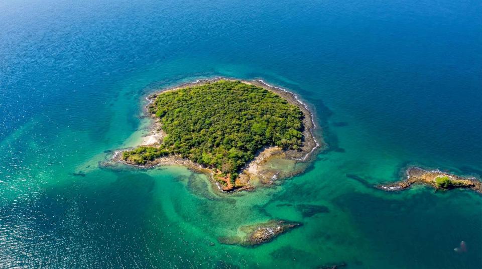 Isla Gallina – Private island in Panama, Central America