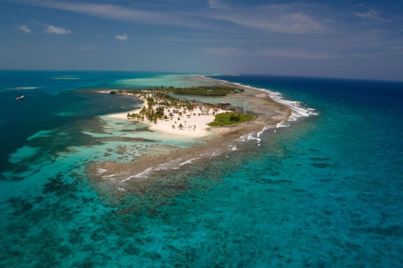 Manta Caye image