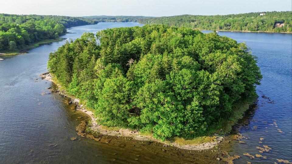 Upper Negro Island – Private island in Maine, United States